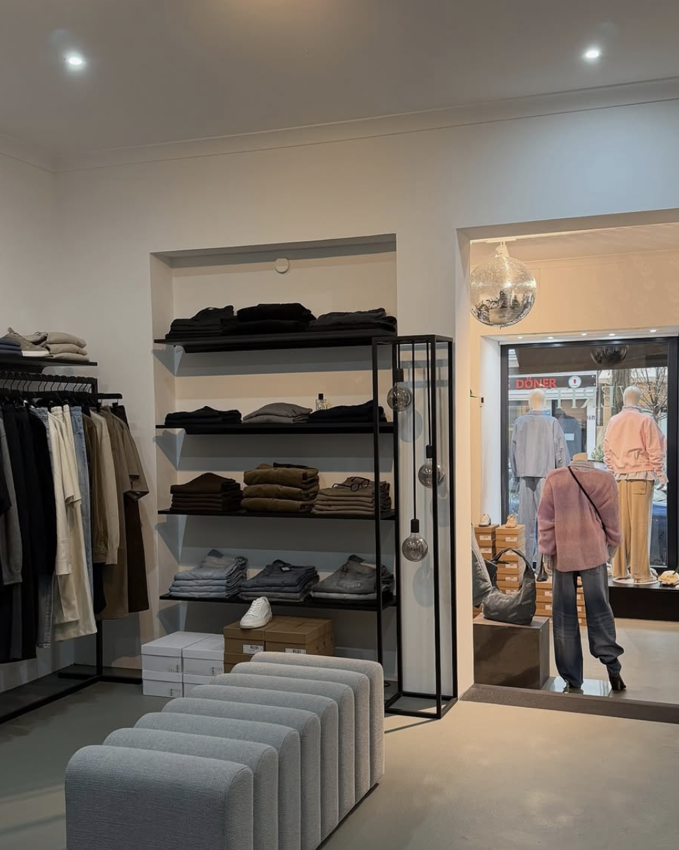 Innenansicht der Boutique (atelier) VÉRITÉ in Frankfurt